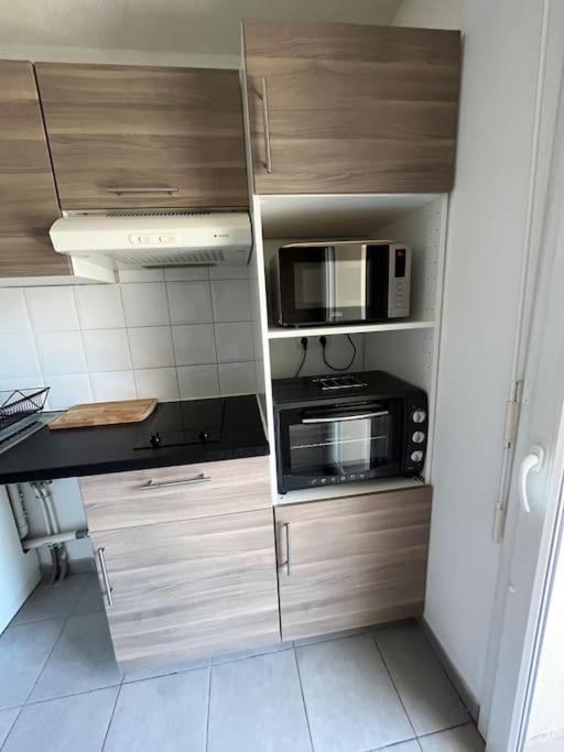 Apartmán Joli Appt 45 M2 Avec Terrasse Lunel  Exteriér fotografie