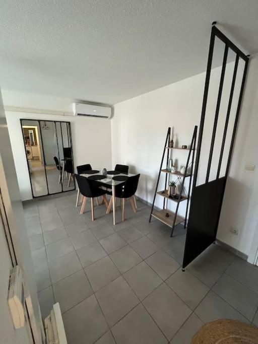 Apartmán Joli Appt 45 M2 Avec Terrasse Lunel  Exteriér fotografie