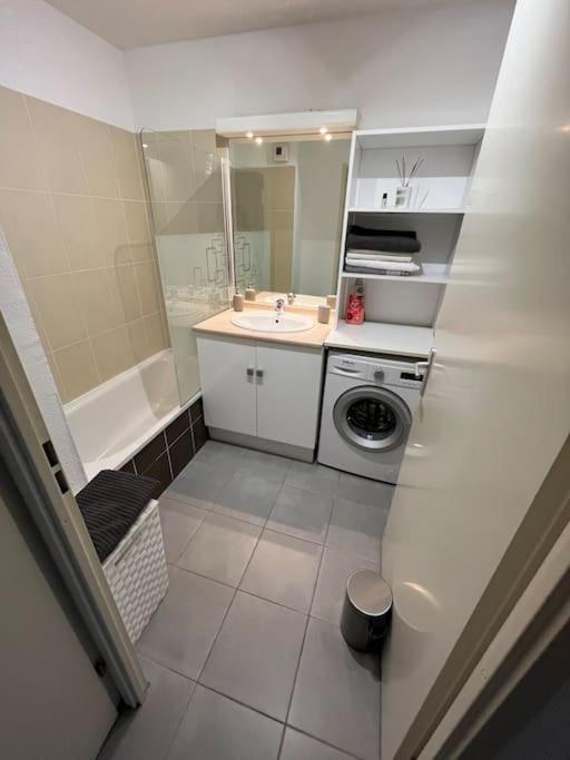 Apartmán Joli Appt 45 M2 Avec Terrasse Lunel  Exteriér fotografie